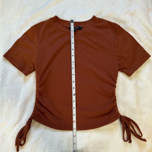 NWOT Francesca's Basic Rust Orange Knit Crop T Shirt with Scrunch Side Detail - Picture 3 of 7